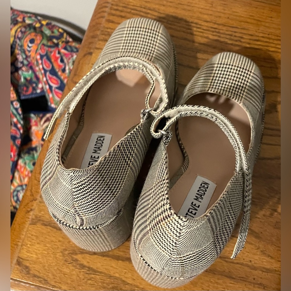 Steve Madden Women's Checkered Mary Jane Heels - Brown - Picture 4 of 5